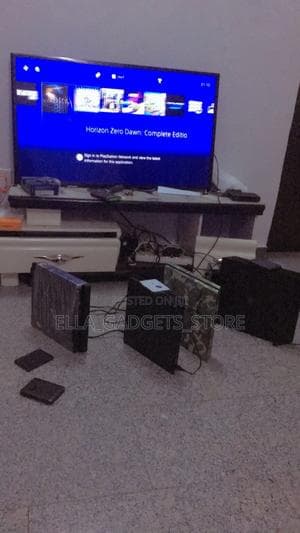 Uk Used Ps 4 Slim With 12latest Games Installed Accessories