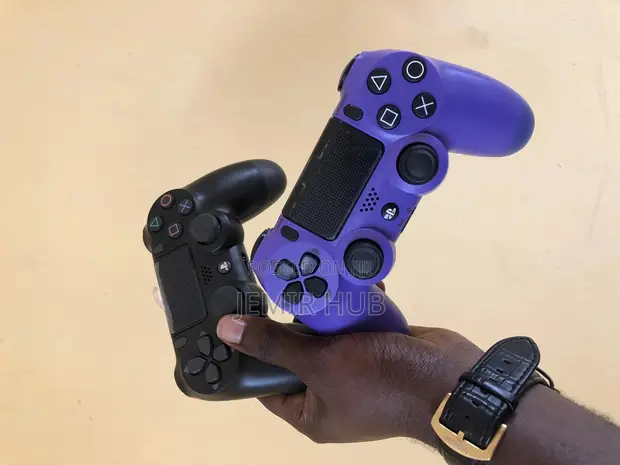 PS4 Controller