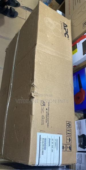 APC Smart 3000kva,3.0kva,3kva. UPS 230V Srt3000xli