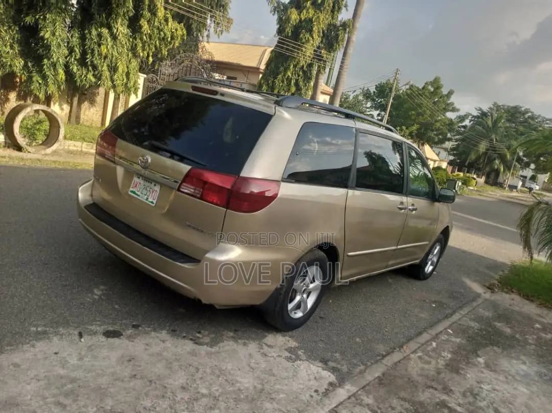 2006 Toyota Sienna