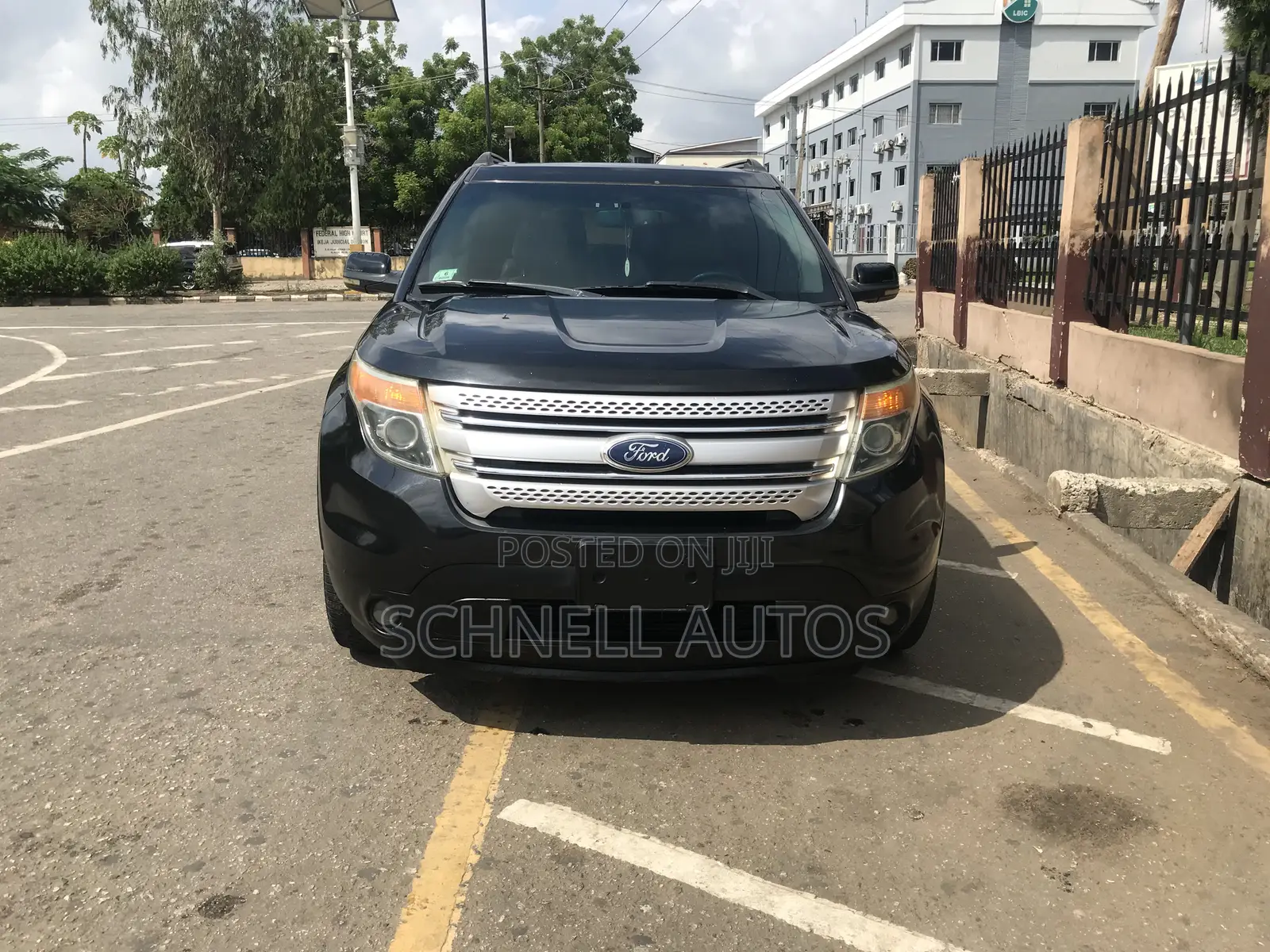 2011 Ford Explorer XLT 4dr 4x4 (3.5L 6cyl 6A)