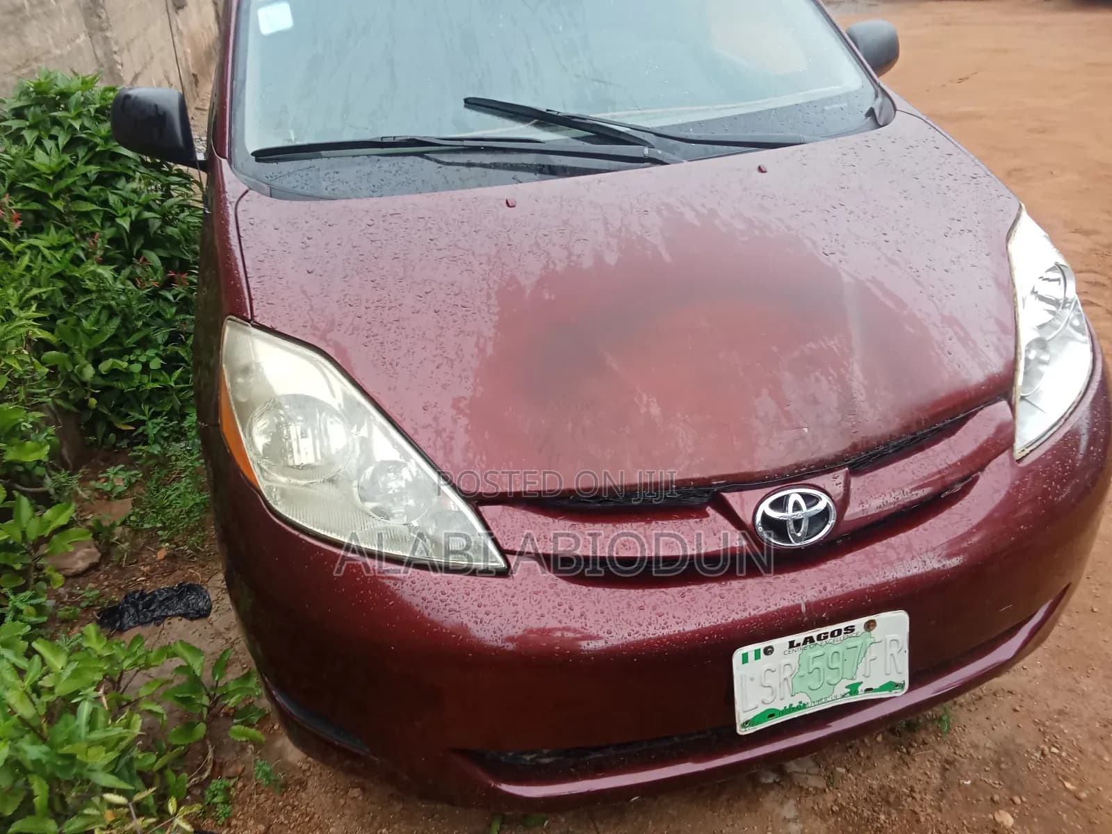 2004 Toyota Sienna - Image 1