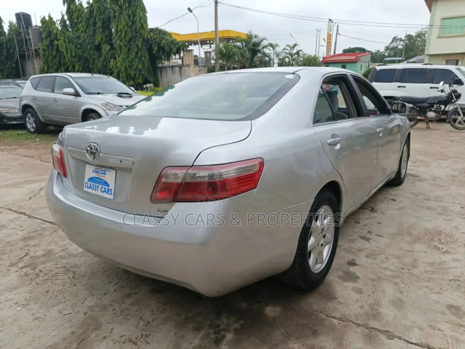 2007 Toyota Camry LE 4dr Sedan (2.4L 4cyl 5A)