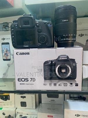 Canon 7d With 18-135 Lens