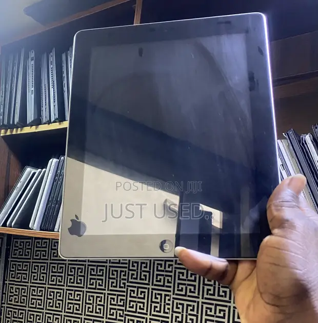 Apple iPad 4 Wi-Fi 16 GB Gray