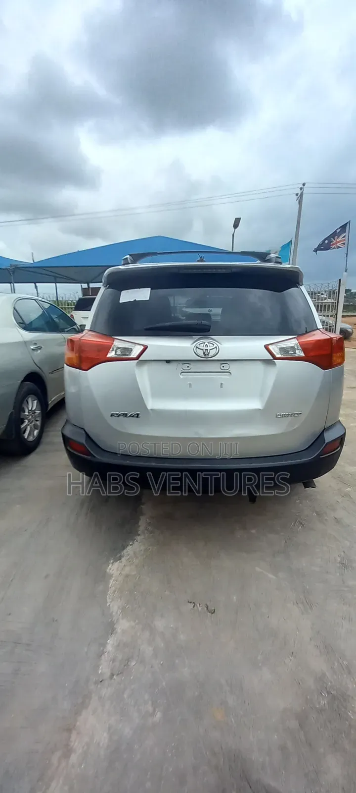 2015 Toyota Rav4 Limited 4dr SUV AWD (2.5L 4cyl 6A) - Image 1