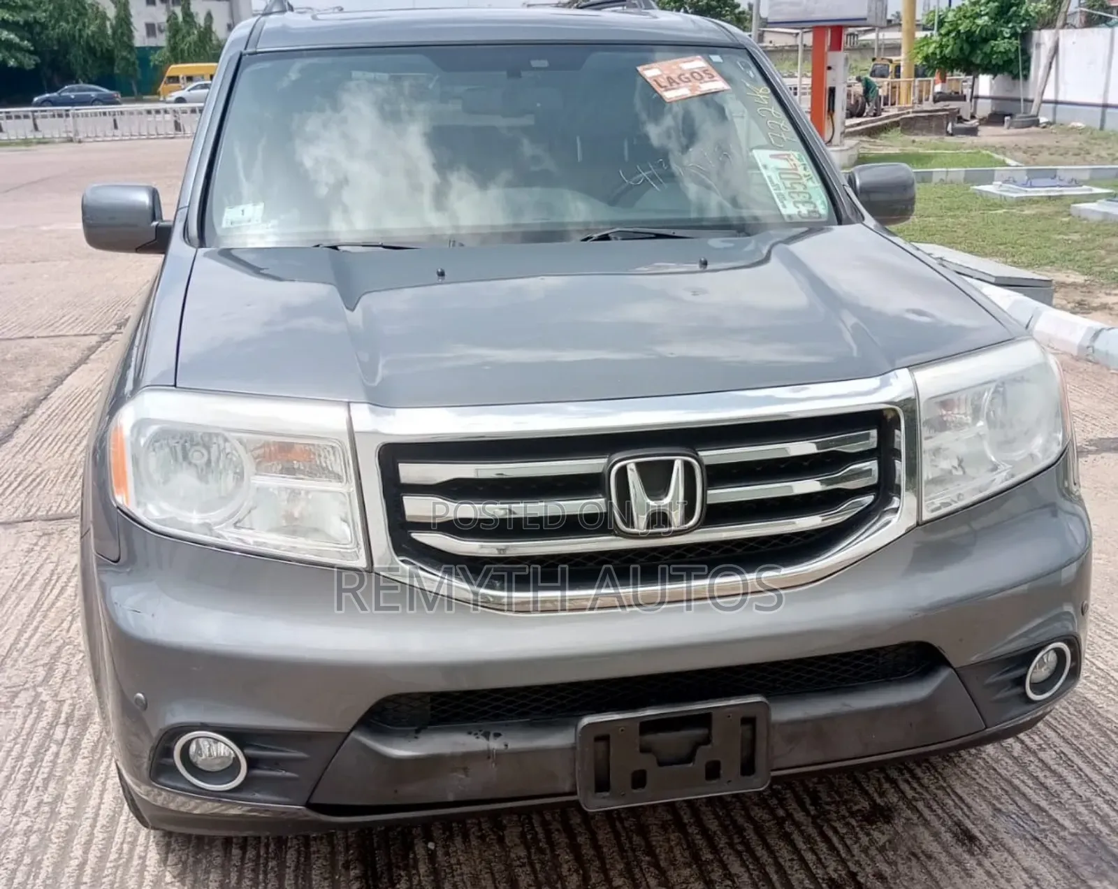 2013 Honda Pilot Touring w/RES/Navi 4WD (3.5L 6cyl 5A) - Image 1