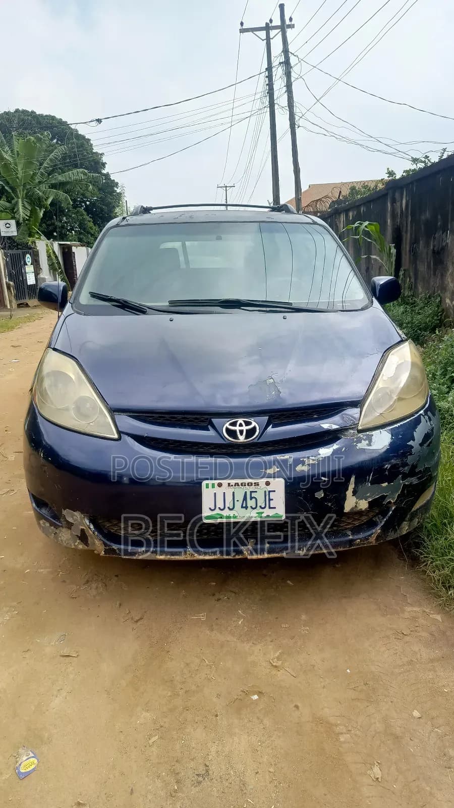 2005 Toyota Sienna - Image 1