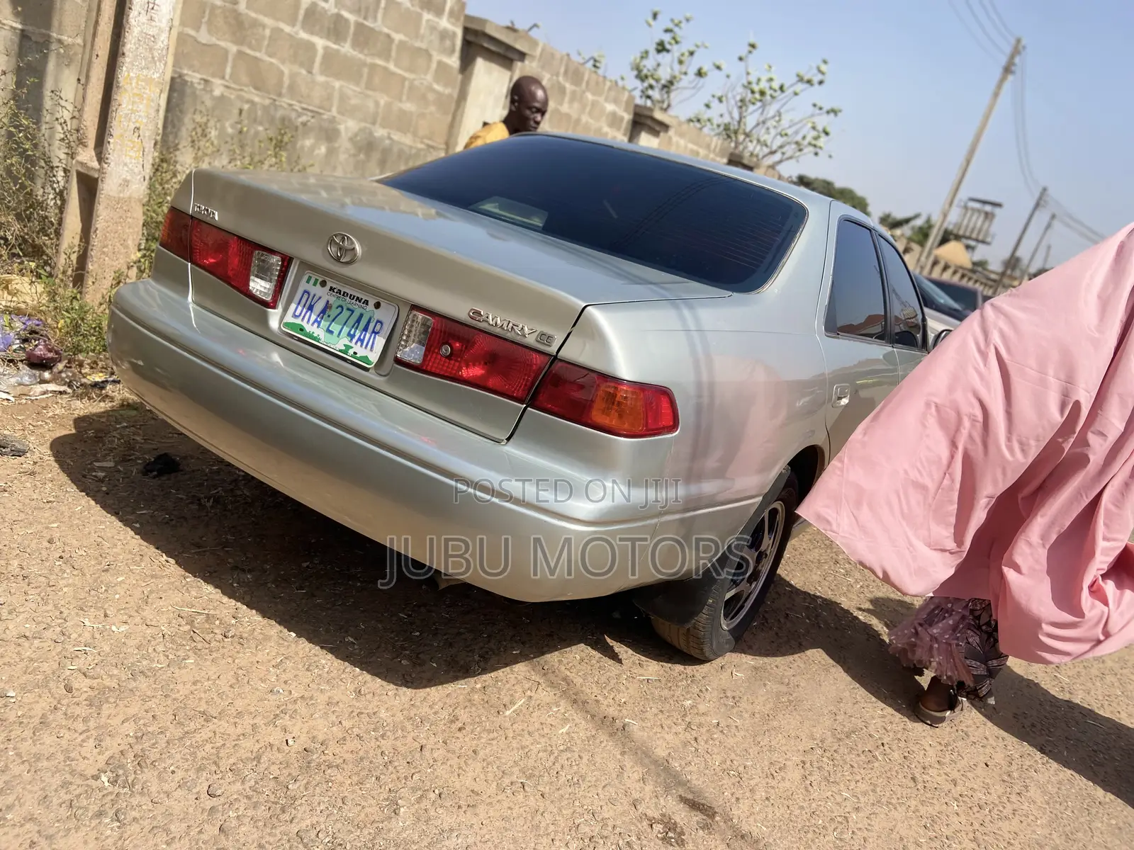 2000 Toyota Camry LE 4dr Sedan (2.2L 4cyl 4A)