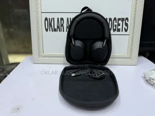 Sony Wh-1000xm5 Noise Cancelling Headphone (Direct Uk Used)