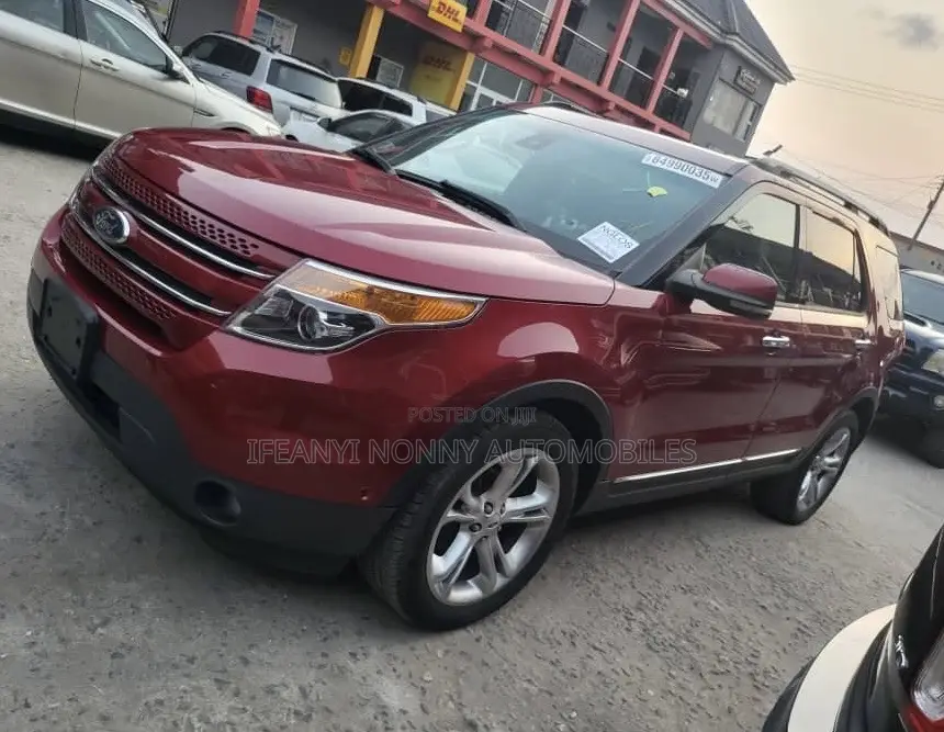 2012 Ford Explorer XLT 4dr 4x4 (3.5L 6cyl 6A)