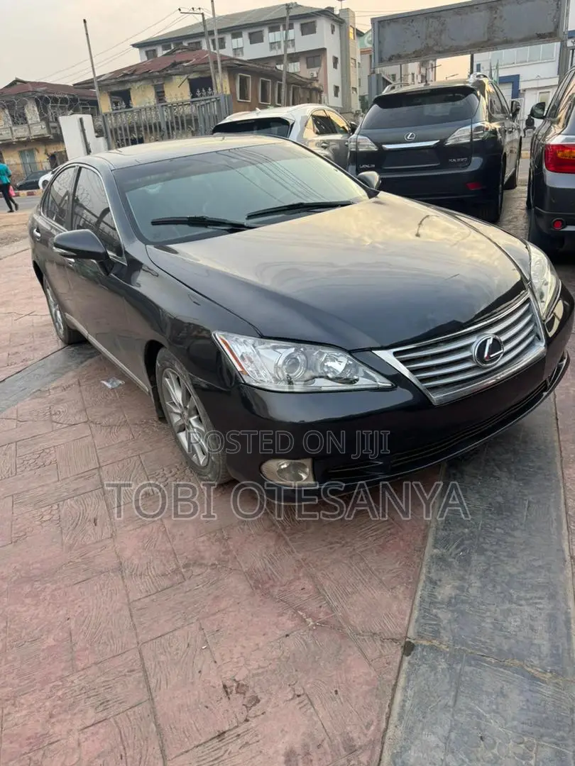 2013 Lexus Es - Image 1