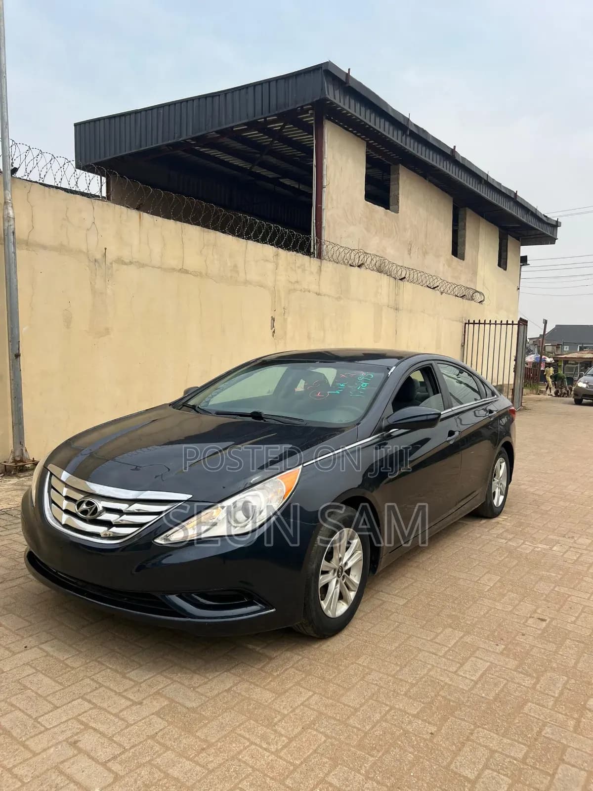 2012 Hyundai Sonata SE Sedan FWD (2.4L 4cyl 6A)