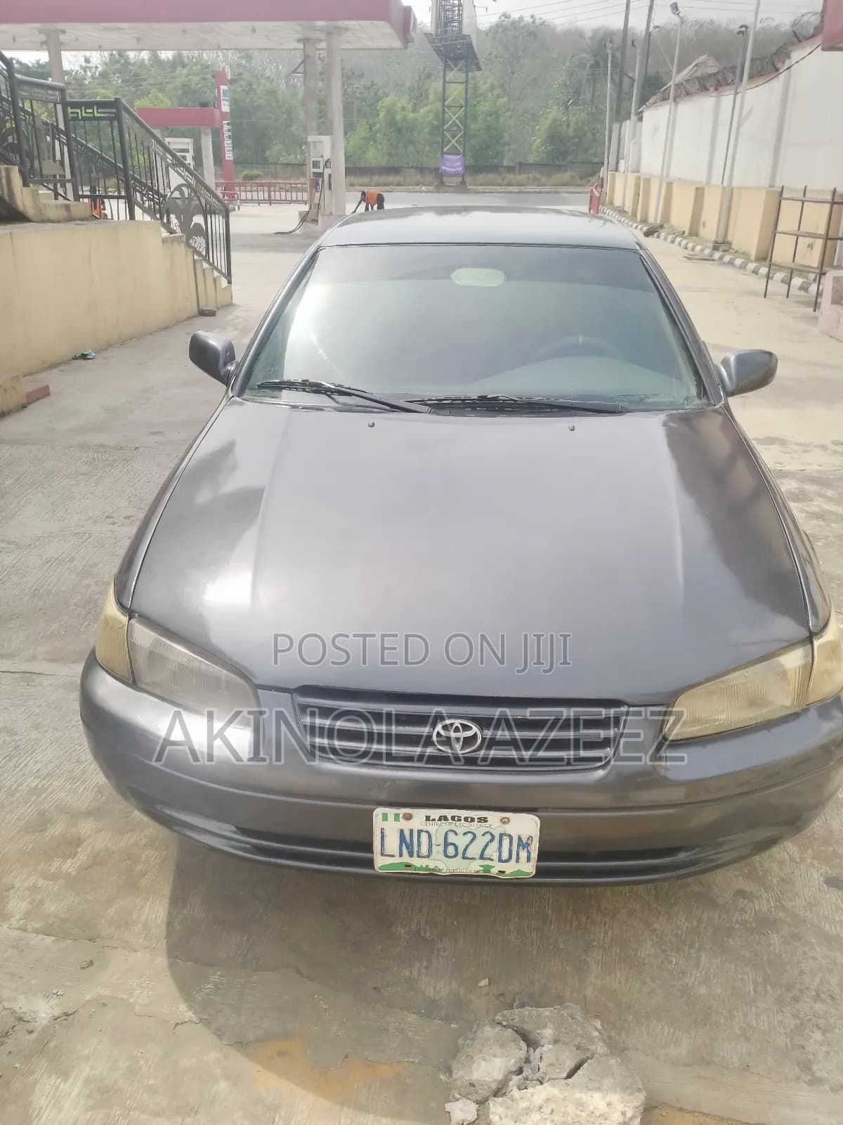 2000 Toyota Camry LE 4dr Sedan (2.2L 4cyl 4A)