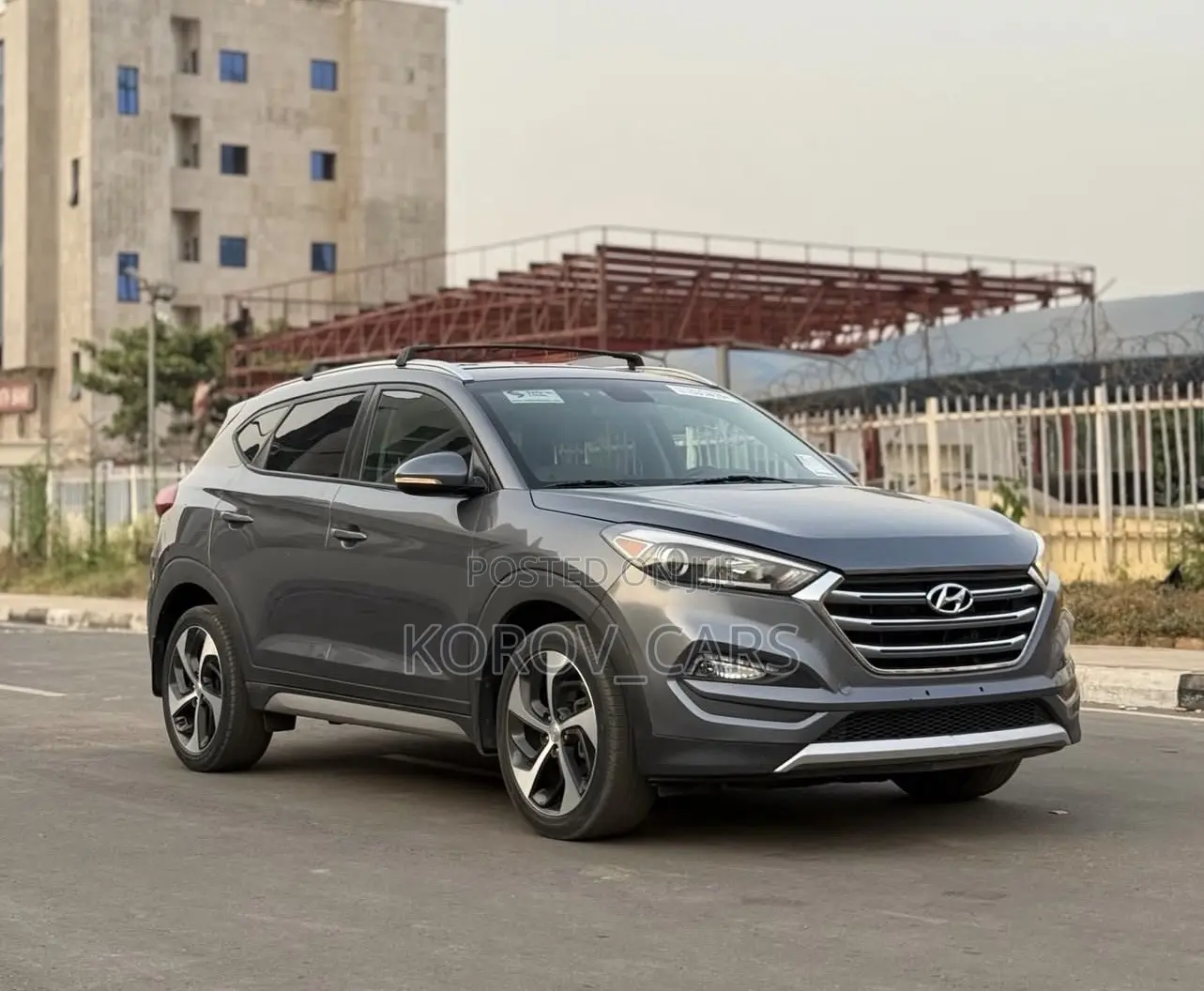 2017 Hyundai Tucson SE AWD - Image 1