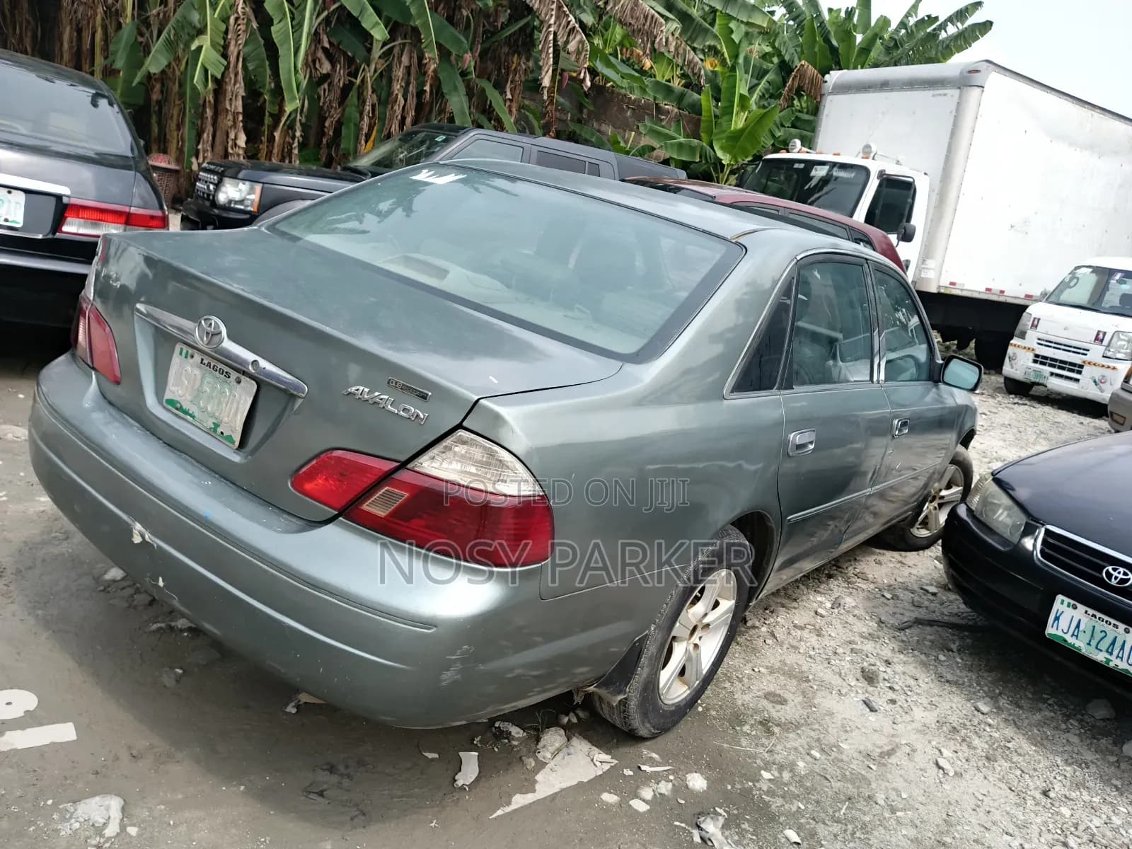 2003 Toyota Avalon XL w/Bucket Seats