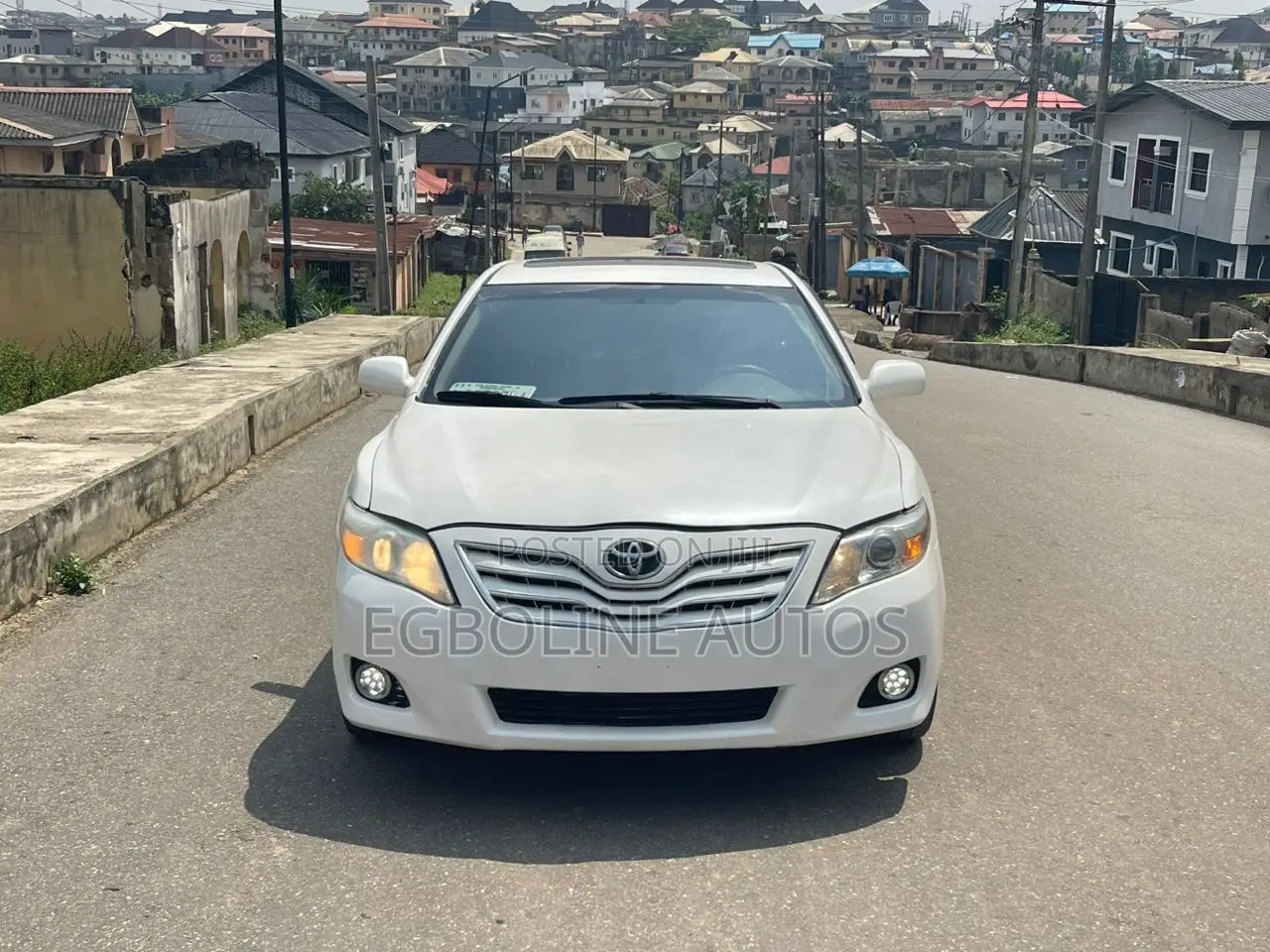 2011 Toyota Camry XLE 4dr Sedan (2.5L 4cyl 6A)