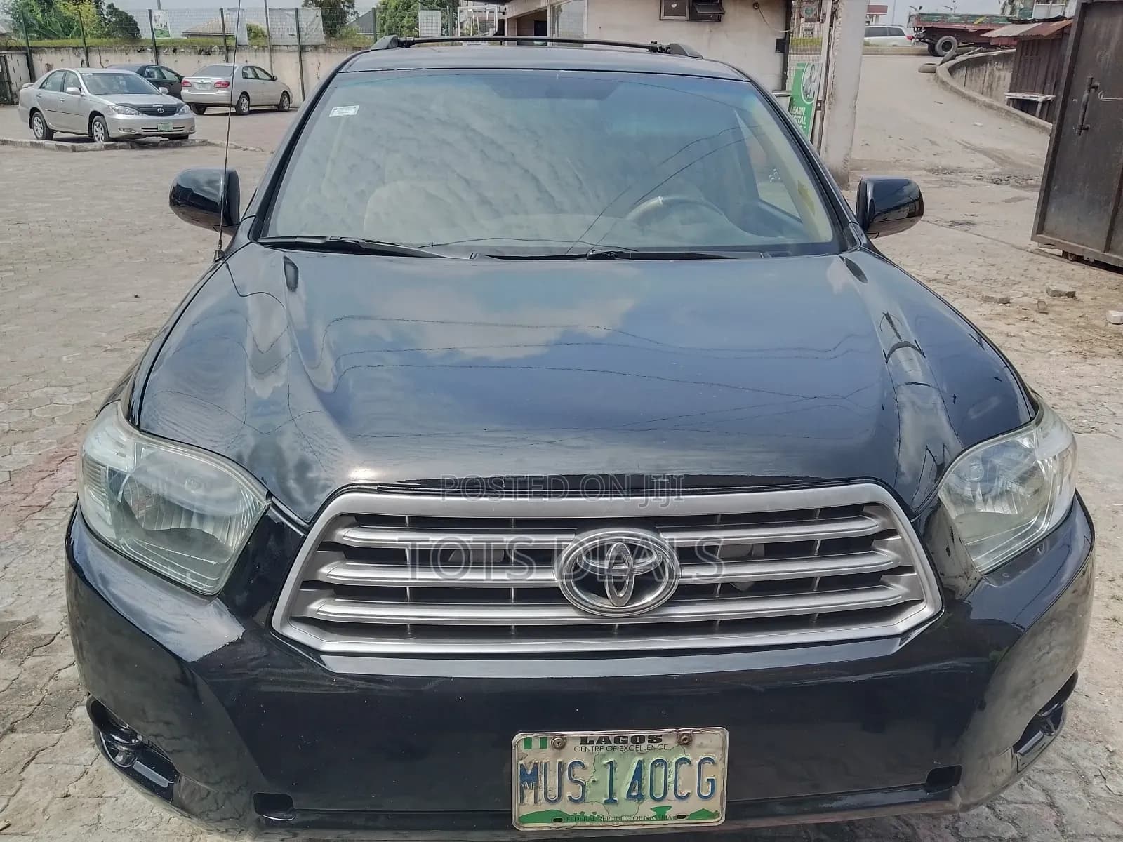 2010 Toyota Highlander Limited - Image 1