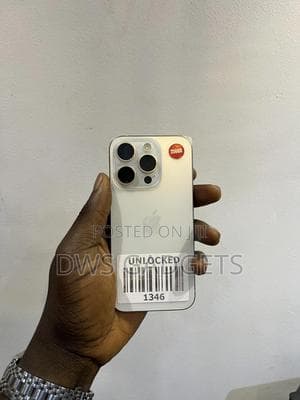 Apple iPhone 15 Pro 256 GB White