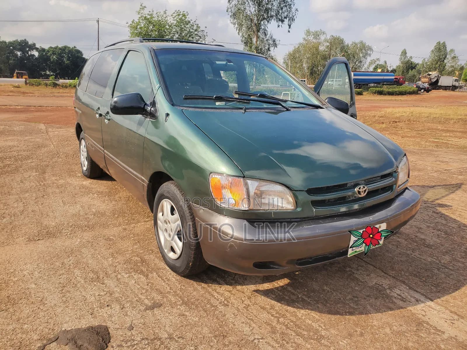 1999 Toyota Sienna CE