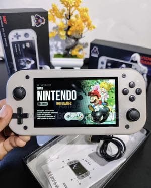 M17 Handheld Video Game Console With Thousands of Games Inbuilt