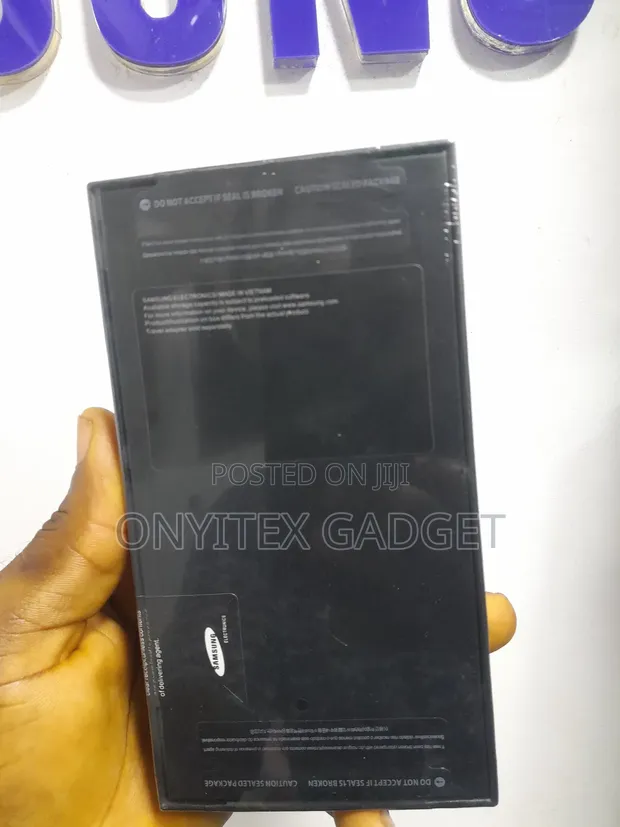 New Samsung Galaxy S24 256 GB White