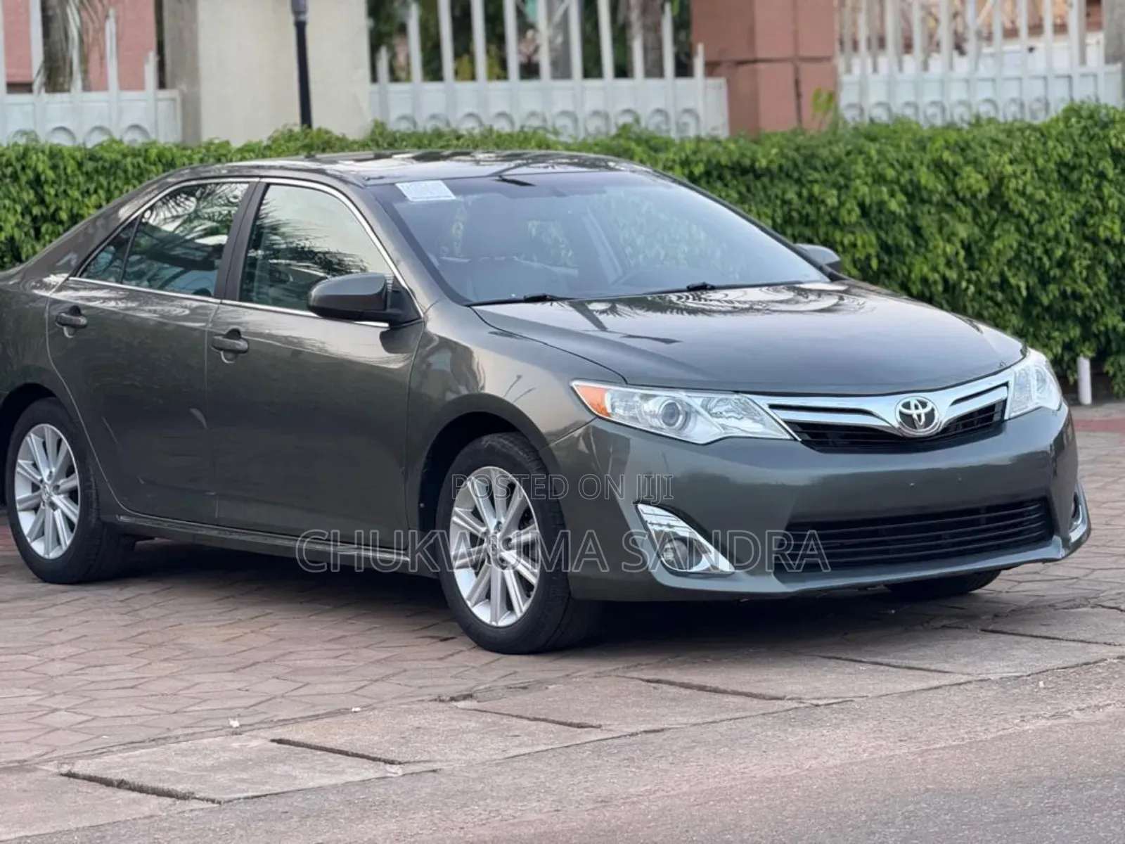 2014 Toyota Camry XLE 4dr Sedan (2.5L 4cyl 6A)