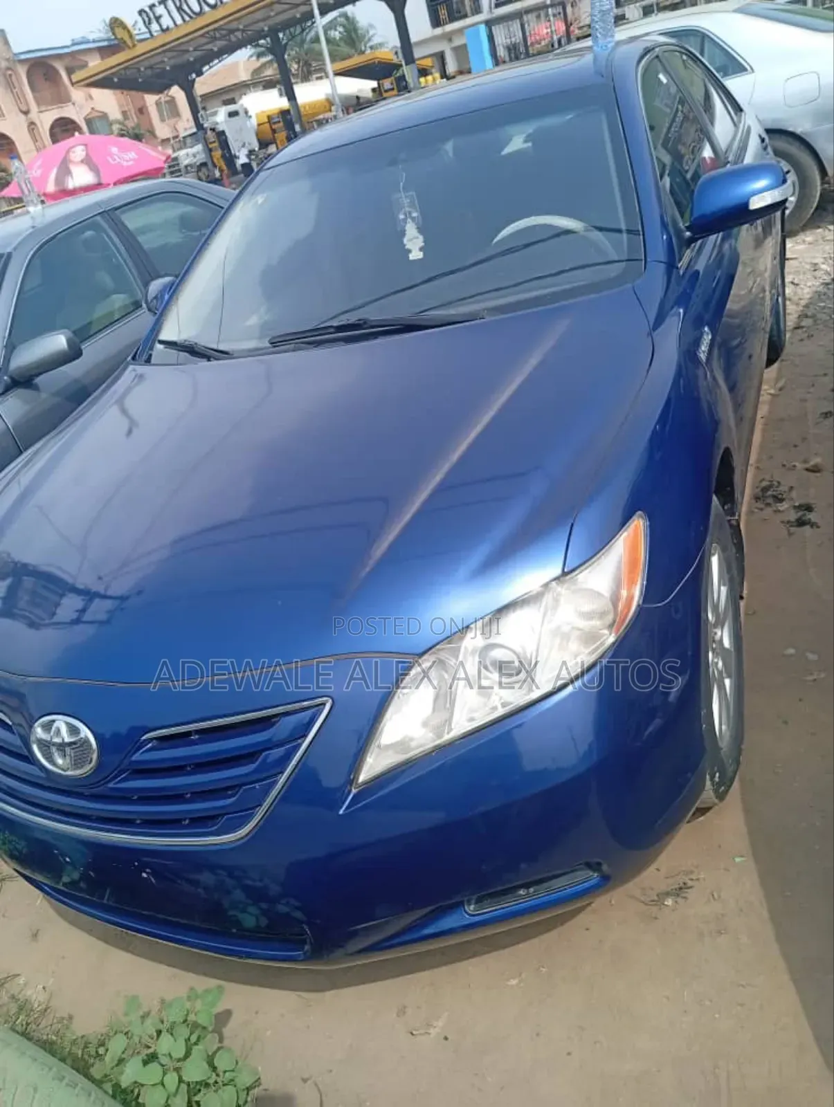 2009 Toyota Camry Hybrid - Image 1